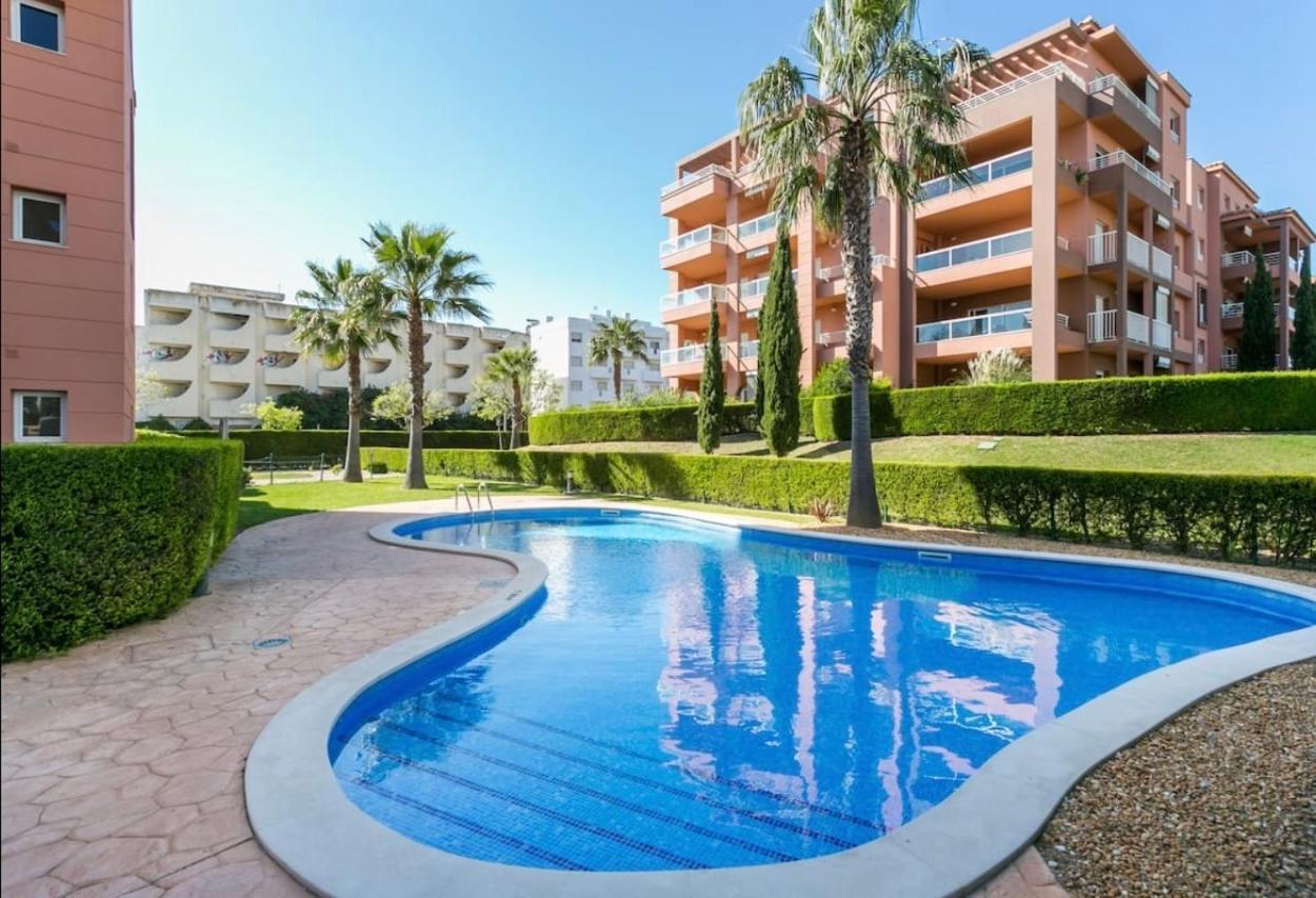 Beach & Sea Apt, Fast Wifi, Airco, Private Parking And Pool Portimão Extérieur photo