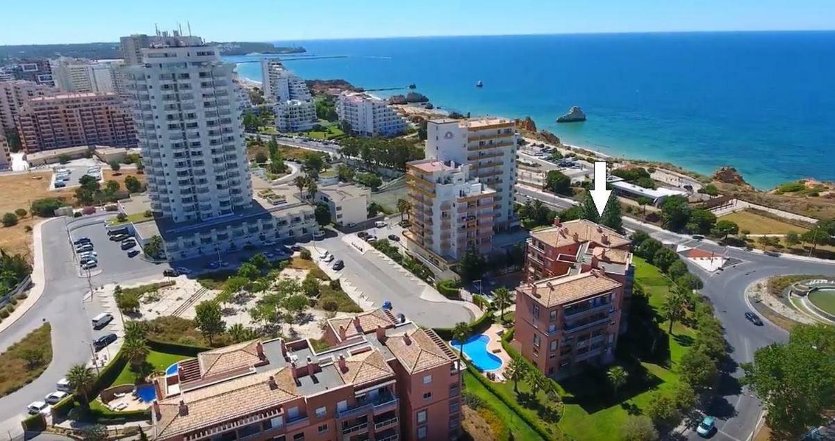 Beach & Sea Apt, Fast Wifi, Airco, Private Parking And Pool Portimão Extérieur photo