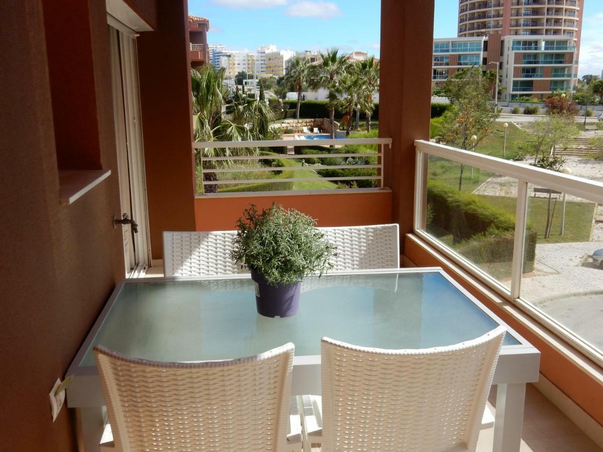 Beach & Sea Apt, Fast Wifi, Airco, Private Parking And Pool Portimão Extérieur photo