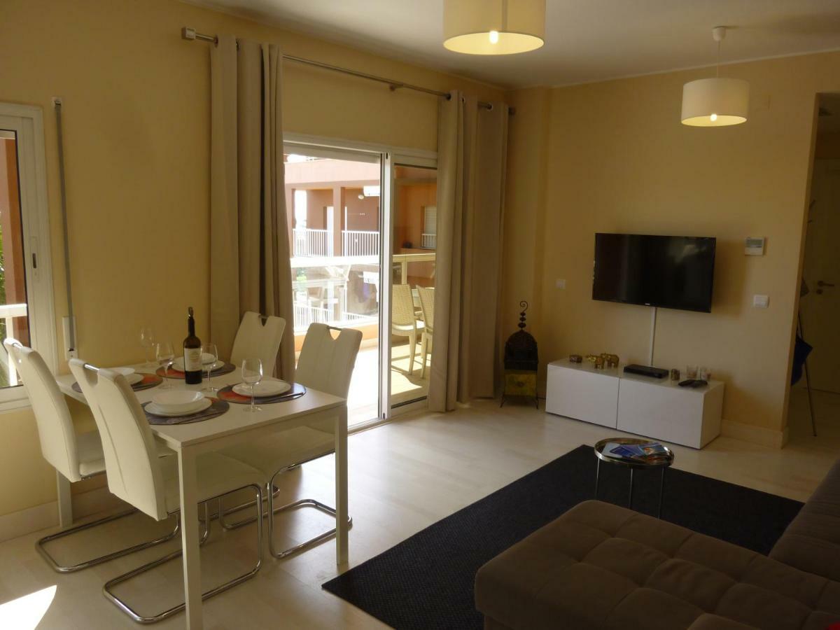 Beach & Sea Apt, Fast Wifi, Airco, Private Parking And Pool Portimão Extérieur photo